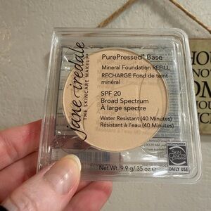 NWT Jane Iredale purepressed base Mineral Foundation REFILL - SPF 20; bisque